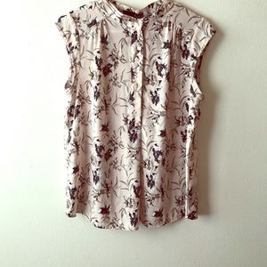 Beautiful floral blouse.